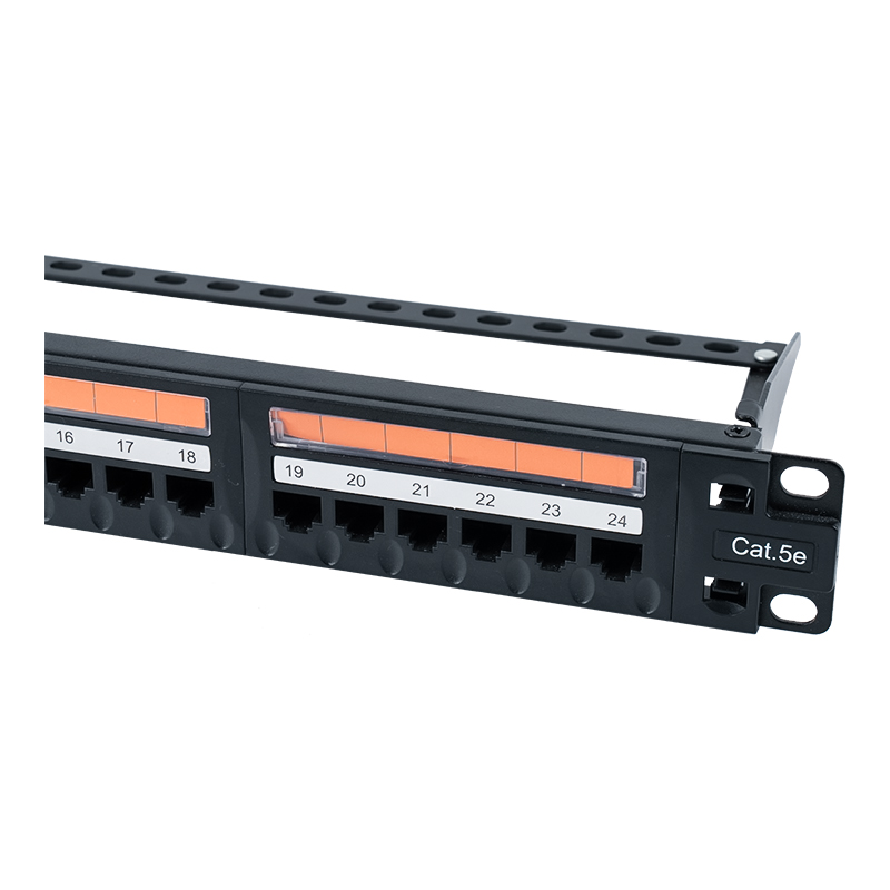 Cat5e 19-inch 1U unshielded 24-port patch panel (flip-top na plastic window) SP-3410D24-C5E Cat5e 19-inch 1U unshielded 24-port patch panel (flip-top na plastic window) SP-3410D24-C5E